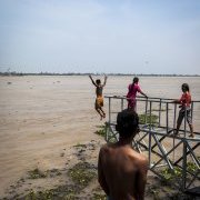 Tonle Sap River Divin