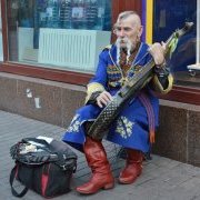 Musicien cosaque jouant du luth