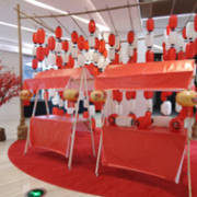 Lanternes rouges, partout